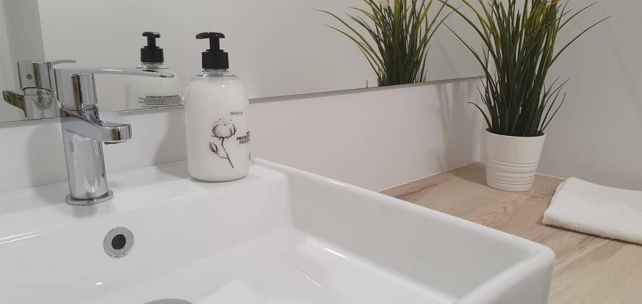 Apartamentos Antares 3 밀라도이로 외부 사진